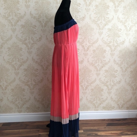 Romeo & Juliet Couture maxi dress - Picture 3 of 9